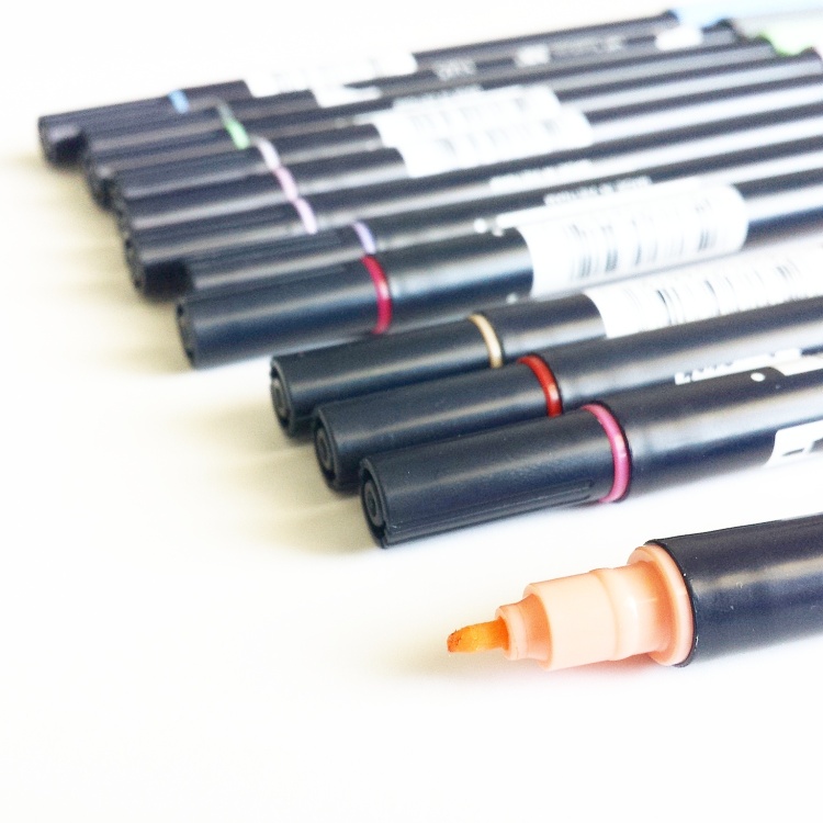 Tombow dual brush pen - fine tip