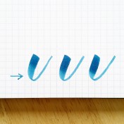 transitioning thick to thin brush calligraphy strokes